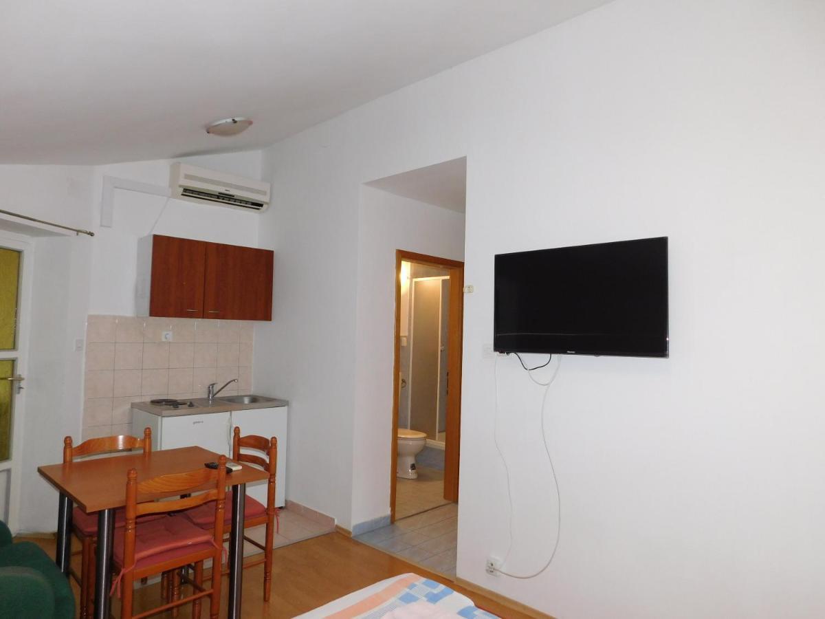 Apartments Nikolas Vodice Ngoại thất bức ảnh