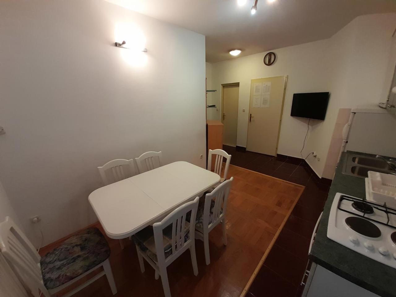 Apartments Nikolas Vodice Ngoại thất bức ảnh