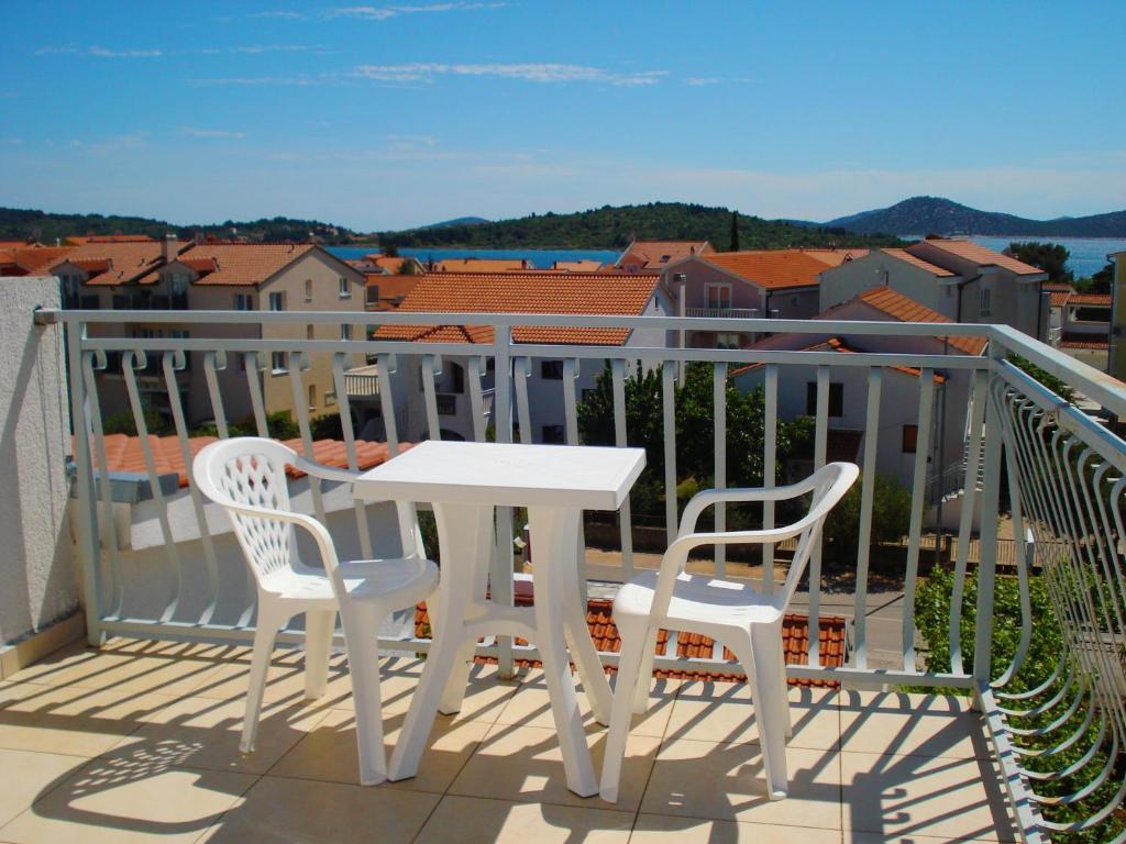Apartments Nikolas Vodice Phòng bức ảnh