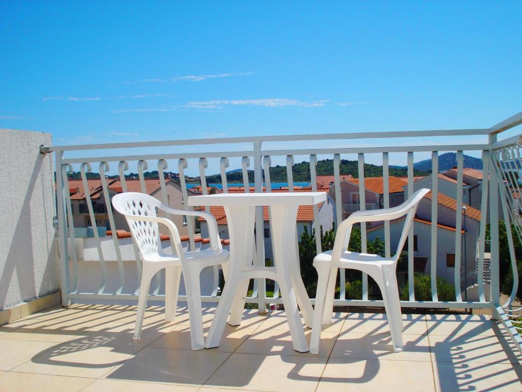 Apartments Nikolas Vodice Phòng bức ảnh