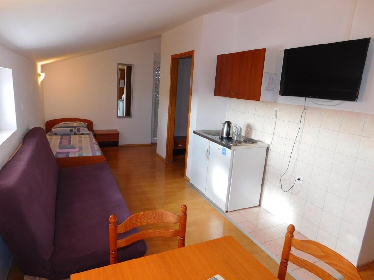 Apartments Nikolas Vodice Ngoại thất bức ảnh